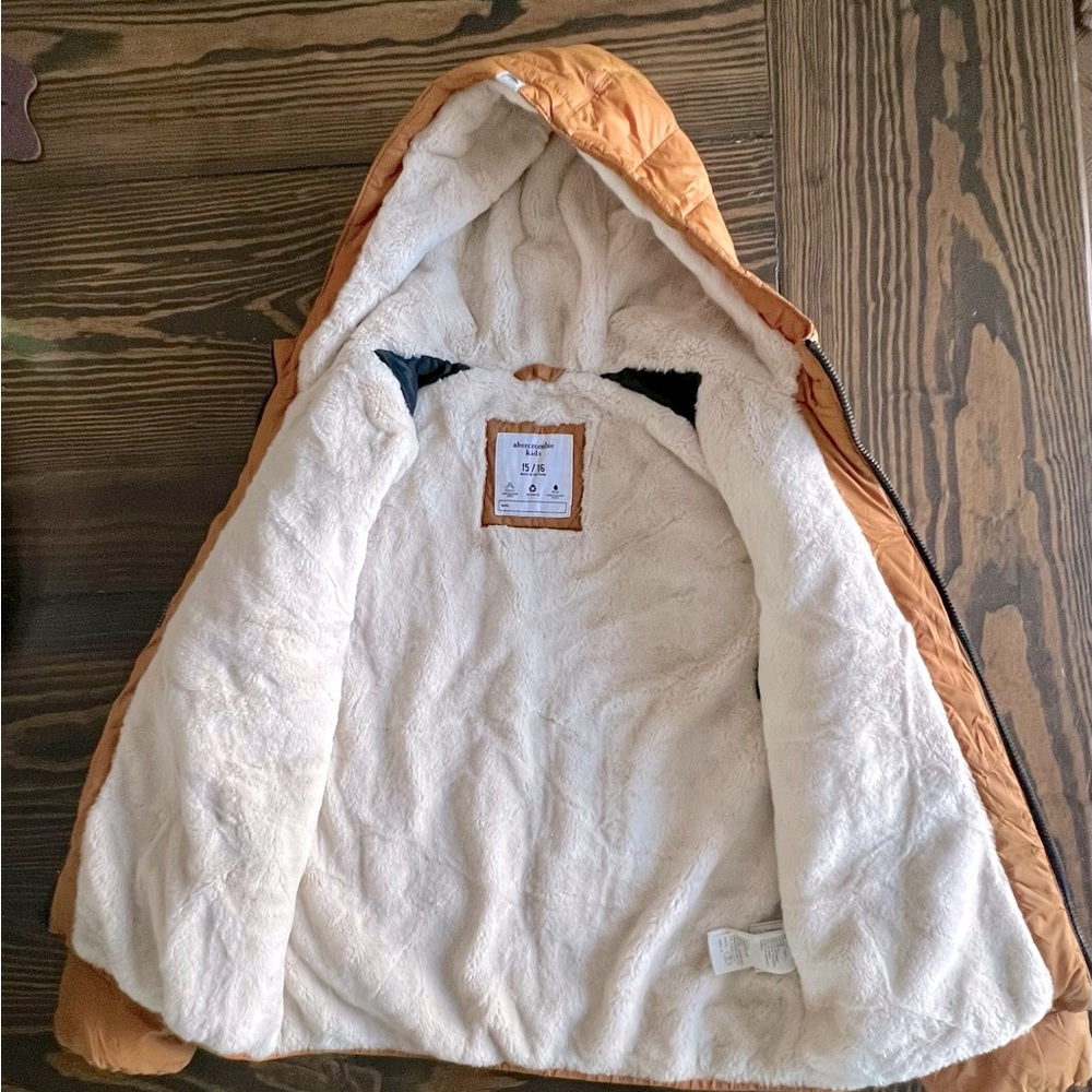 Abercrombie Kids Cozy Puffer Size 15/16